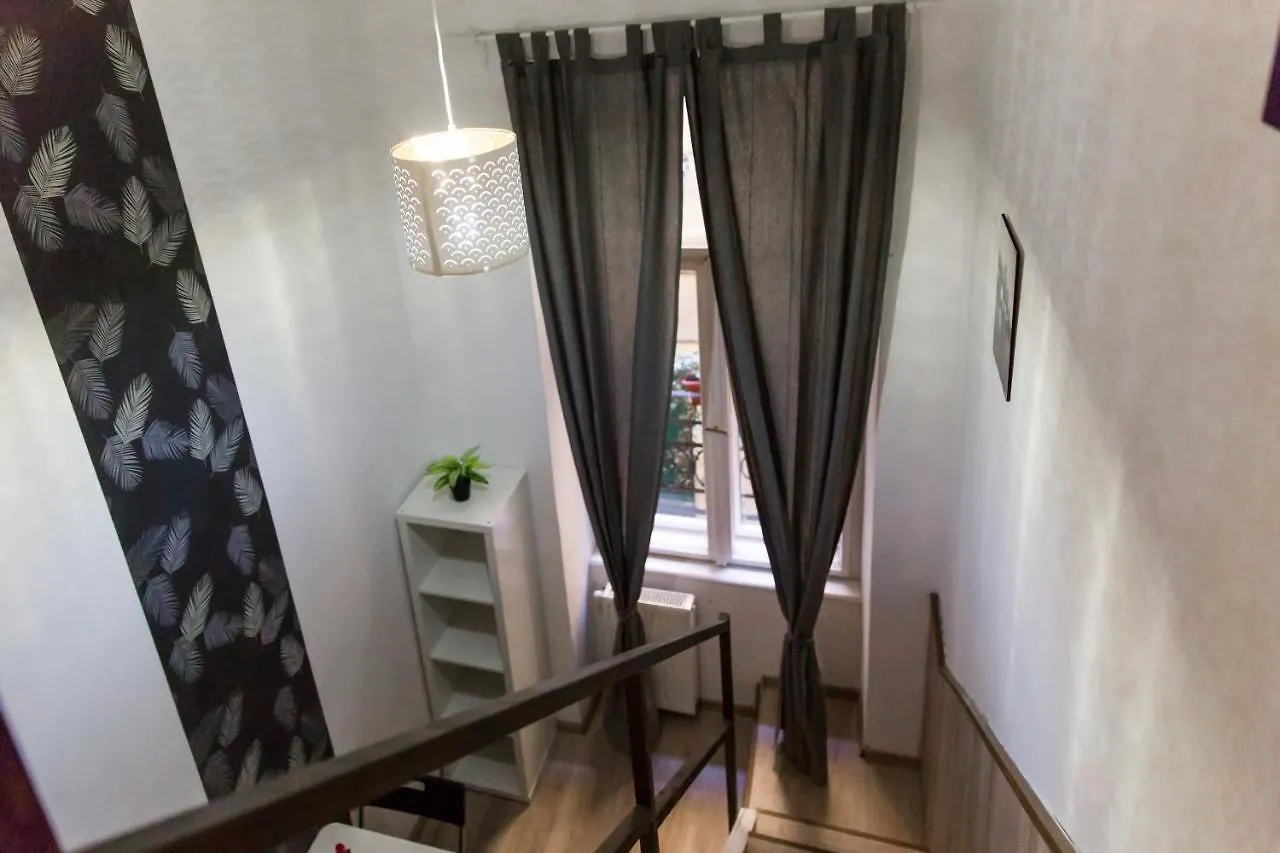 Apartmán Central Budget Lofts Budapešť 0*,